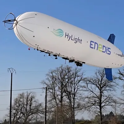 Un dirigeable pour surveiller les lignes électriques