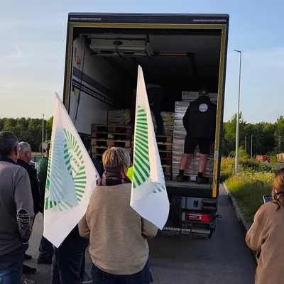 Des agriculteurs limousins contrôlent l’origine des produits dans...