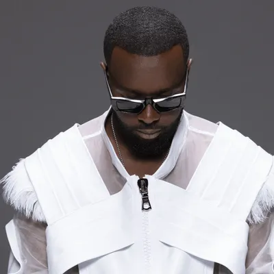 Le chanteur Gims mis en examen pour blanchiment aggravé et placé...