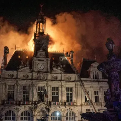 Incendie de l’Hôtel de ville de Limoges : Sébastien Lecornu promet...