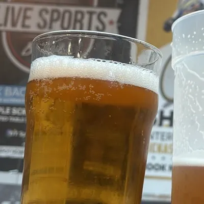 "Il m'en reste moins de 1 000" : une bière bretonne, la "John...