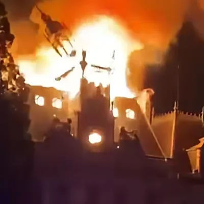 À Limoges, l’hôtel de ville ravagé par les flammes : les habitants...