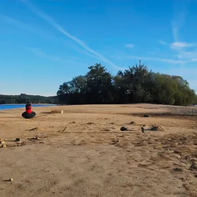Sécheresse : à Vassivière, le lac est trop bas pour naviguer
