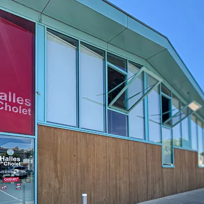 "On souffre" : 32 degrés sous les halles de Cholet