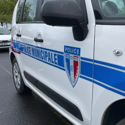 Maison incendiée, corps et arme à feu retrouvés : que s'est-il...