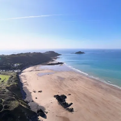 Une plage de nos régions bientôt élue plage préférée des Français ?