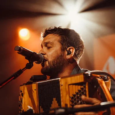 Nouvel album, collaborations musicales, tournée... les confidences...