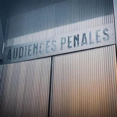 Assassinat du père Olivier Maire : l'accusé amené de force au...