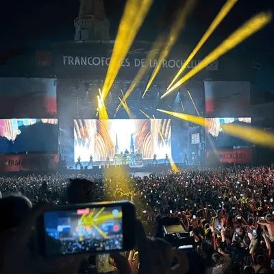 Francofolies 2026 : chaleur de plomb et ambiance survoltée avec Zaz...