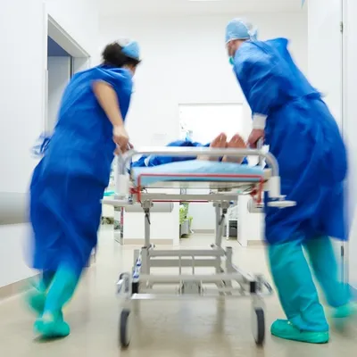 Saint-Nazaire : les urgences saturées avec la forte circulation des...