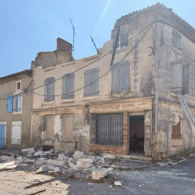 Un immeuble s'effondre en Charente