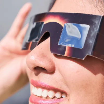 Eclipse solaire : attention à vos yeux !
