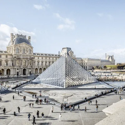 Casse du Louvre : ces éléments prouvent que la fuite des voleurs...