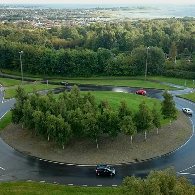 Quelle est cette tendance TikTok sur les ronds-points en France ?
