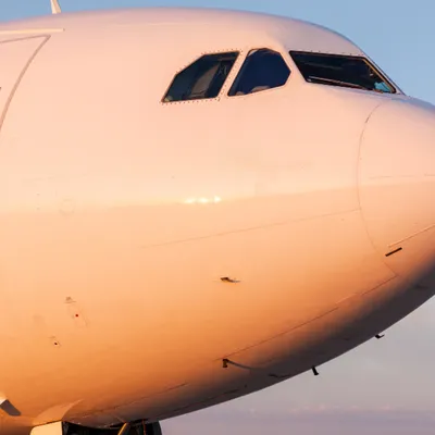 Pour quelle raison un avion de la compagnie Air France a-t-il fait...