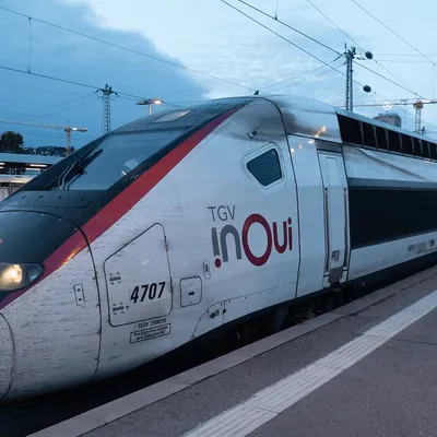 Après deux incidents, les passagers de ce train arrivent... avec...