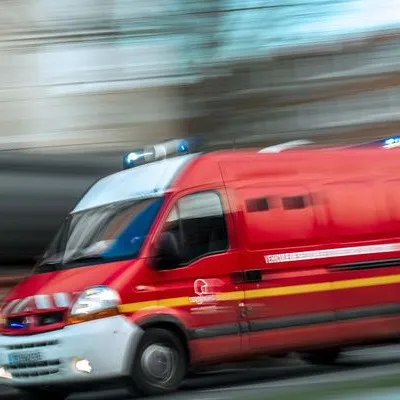 Accident du travail : un homme fait une chute de plusieurs mètres