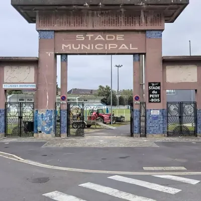 Un homme de 79 ans victime d’un arrêt cardiaque au stade du petit bois