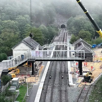 Ardennes - Une nouvelle passerelle a été installée à la gare de...