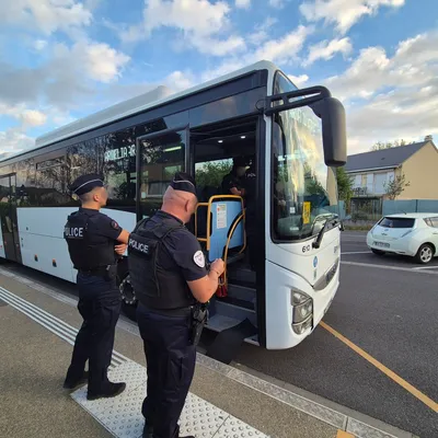Ardennes - Opération de police devant un collège du département