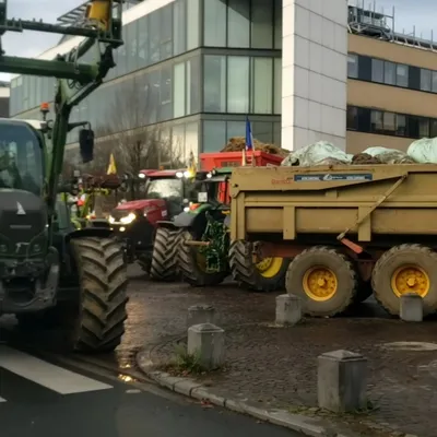 Mobilisation des agriculteurs : une cinquantaine de tracteurs a...