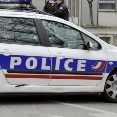 Sans permis, sans assurance, mais avec de l’alcool.