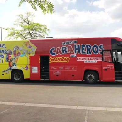 Le bus "Carahéros" des pompiers fait étape à Charleville-Mézières...