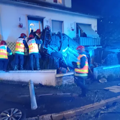 Ardennes - Un automobiliste désincarcéré après un accident...