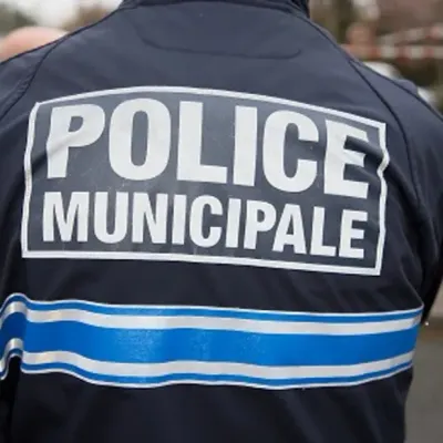 Un agent de police blessé à la main lors d’un refus d’obtempérer