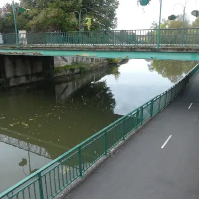 Ardennes - Le tonnage du pont est limité à 3,5 tonnes