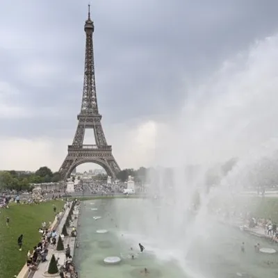 Canicule en France: écoles fermées, examens reportés et hôpitaux en...