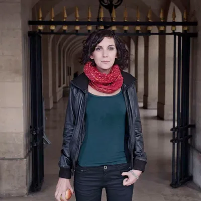 L’INVITÉ DU JOUR : EDITH BOUVIER, LA RÉALISATRICE DU DOCUMENTAIRE...