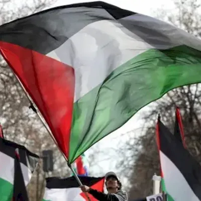 Reconnaissance historique : la France et plusieurs pays...