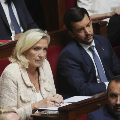 France : l’Assemblée nationale adopte une résolution RN sur...