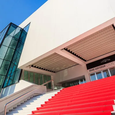 Festival de Cannes : les précaires du cinéma réclament des droits