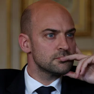 Escalade franco-algérienne, massacre médiatique à Gaza et risque de...