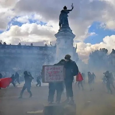 Mobilisation contre la vie chère : tensions et affrontements dans...