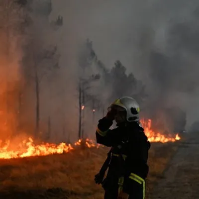 Incendies en Gironde : 220 000 évacués, les autorités redoutent le...