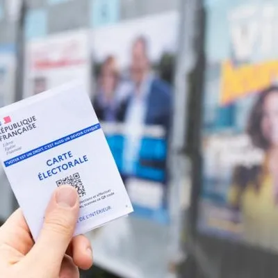 Élections municipales : abstention record et rapports de force...