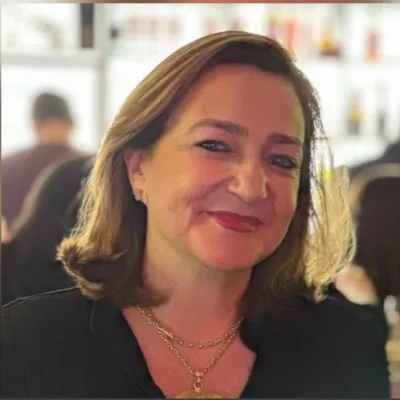 لقاء خاص  مع سليمة بن مصطفى مديرة دورة تونس المفتوحة للتنس : الكرة...