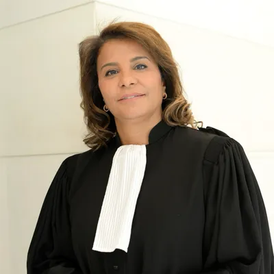 Samia Maktouf dénonce « une stratégie de conquête idéologique et...