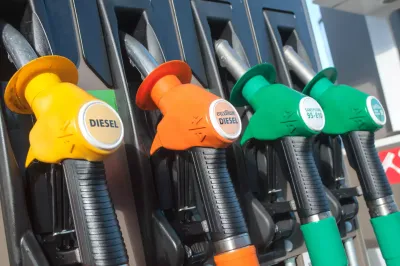 Carburant : l'État doit agir sur la taxation pour faire baisser les...