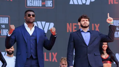Francis Ngannou annonce son retour dans la cage sur Netflix