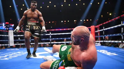 Tyson Fury révèle sa préparation avant le combat contre Francis...