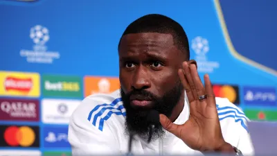 Antonio Rüdiger menace un adversaire : "Si je le frappe vraiment,...