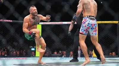 Conor McGregor se blesse au 1er round et perd face à Max Holloway à...
