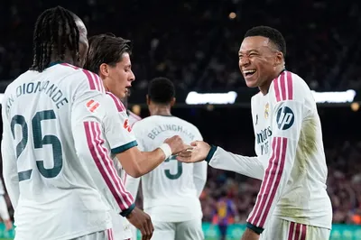 Barcelone - Real Madrid : Mbappé et Camavinga brisent...