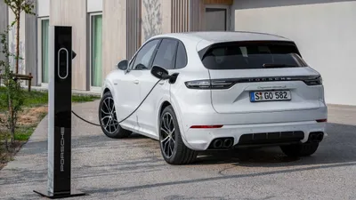 Voitures hybrides rechargeables : plus polluantes que prévu
