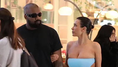 Bianca Censori réalise le clip événement “Father” de Kanye West et...