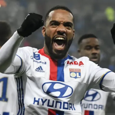 Rumeurs de Transfert à Lyon : Qui est le Prochain Alexandre...
